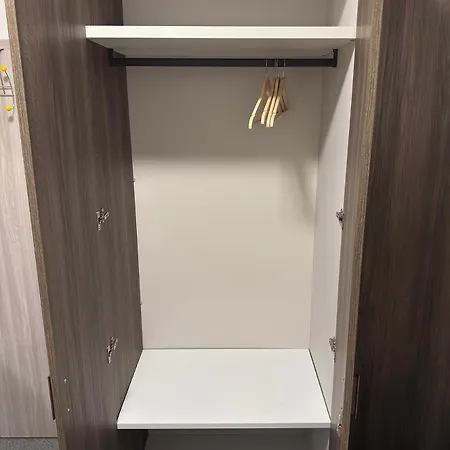 Railwayrooms22 * Laibach