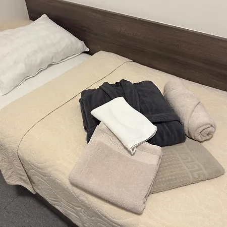 Railwayrooms22 * Laibach