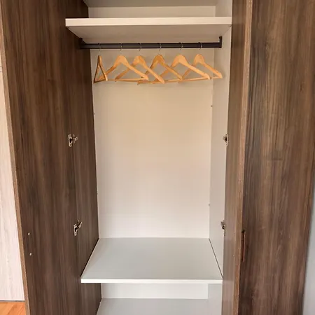 Railwayrooms22 * Laibach