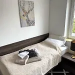Railwayrooms22 Hostel *