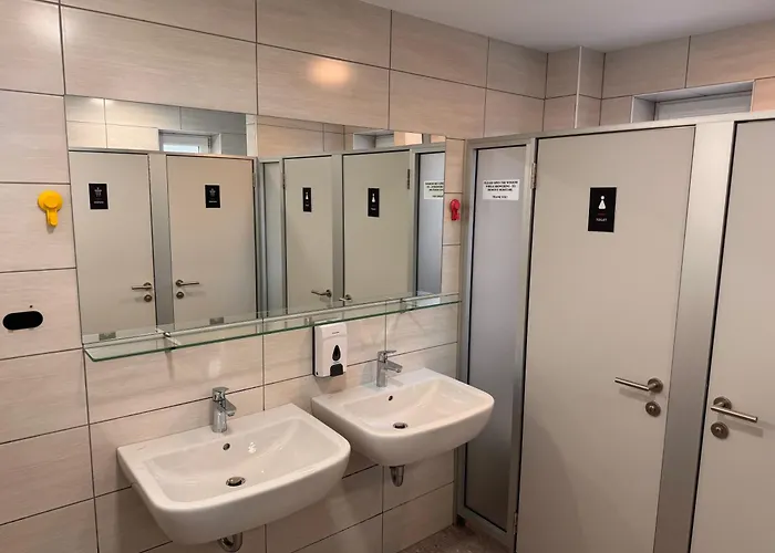 Railwayrooms22 ホステル リュブリャナ