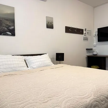 Railwayrooms22 * Ljubljana